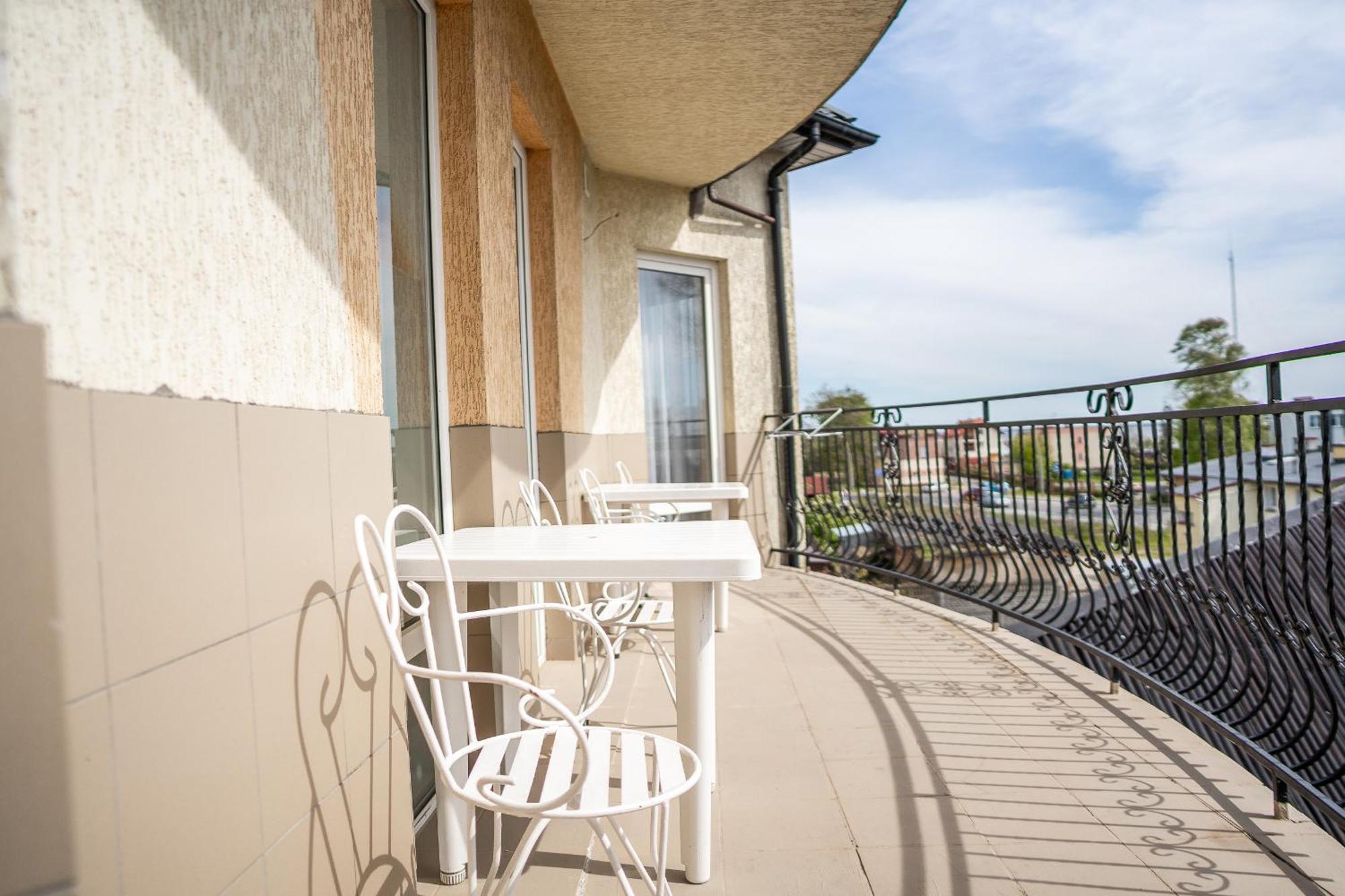 Max Apartamenty - Pokoje - Domki - Restauracja - Basen Mielno  Extérieur photo