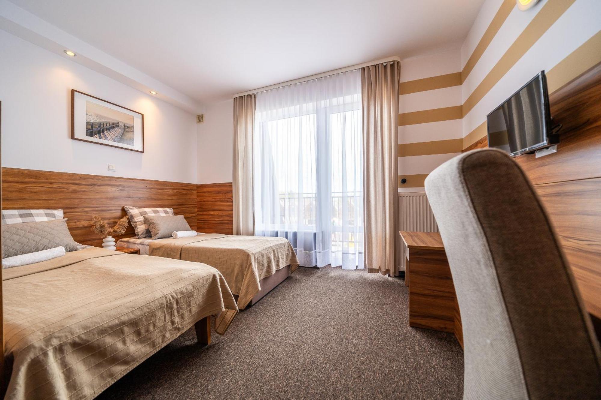 Max Apartamenty - Pokoje - Domki - Restauracja - Basen Mielno  Extérieur photo