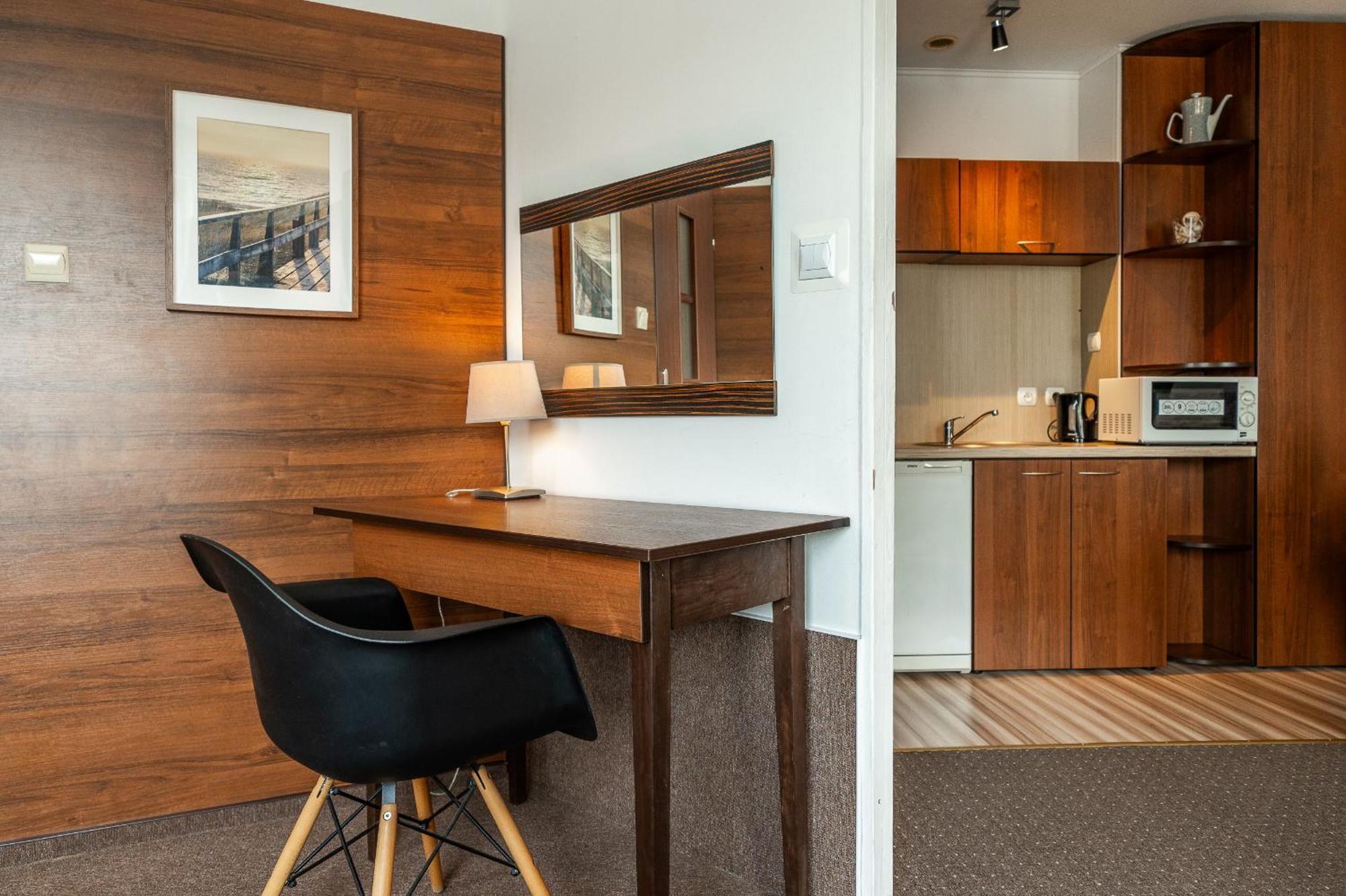 Max Apartamenty - Pokoje - Domki - Restauracja - Basen Mielno  Extérieur photo