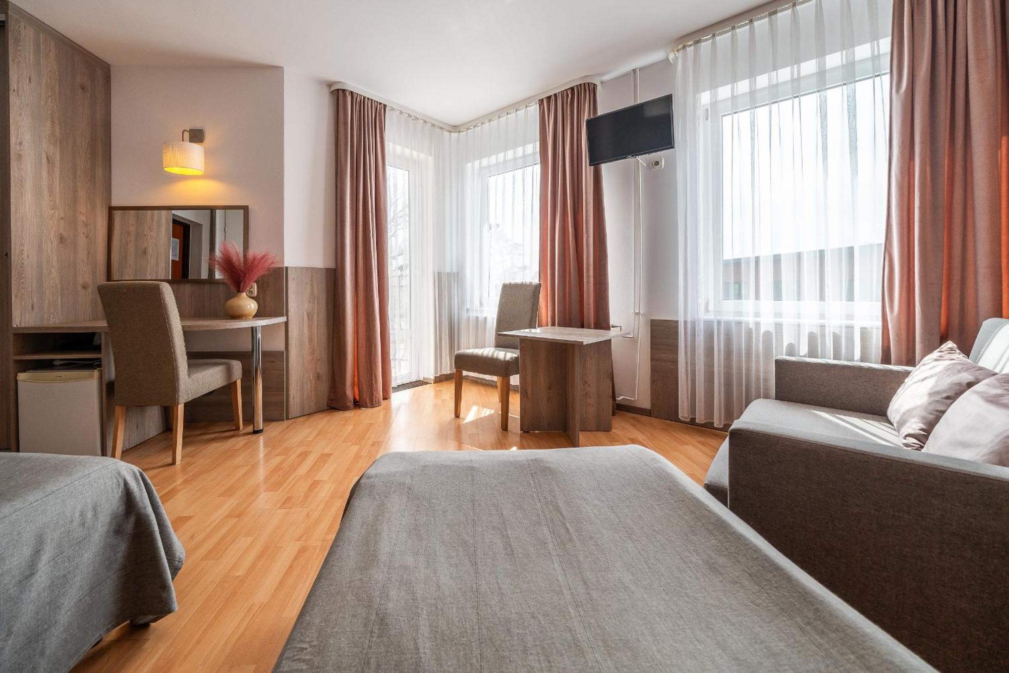 Max Apartamenty - Pokoje - Domki - Restauracja - Basen Mielno  Extérieur photo