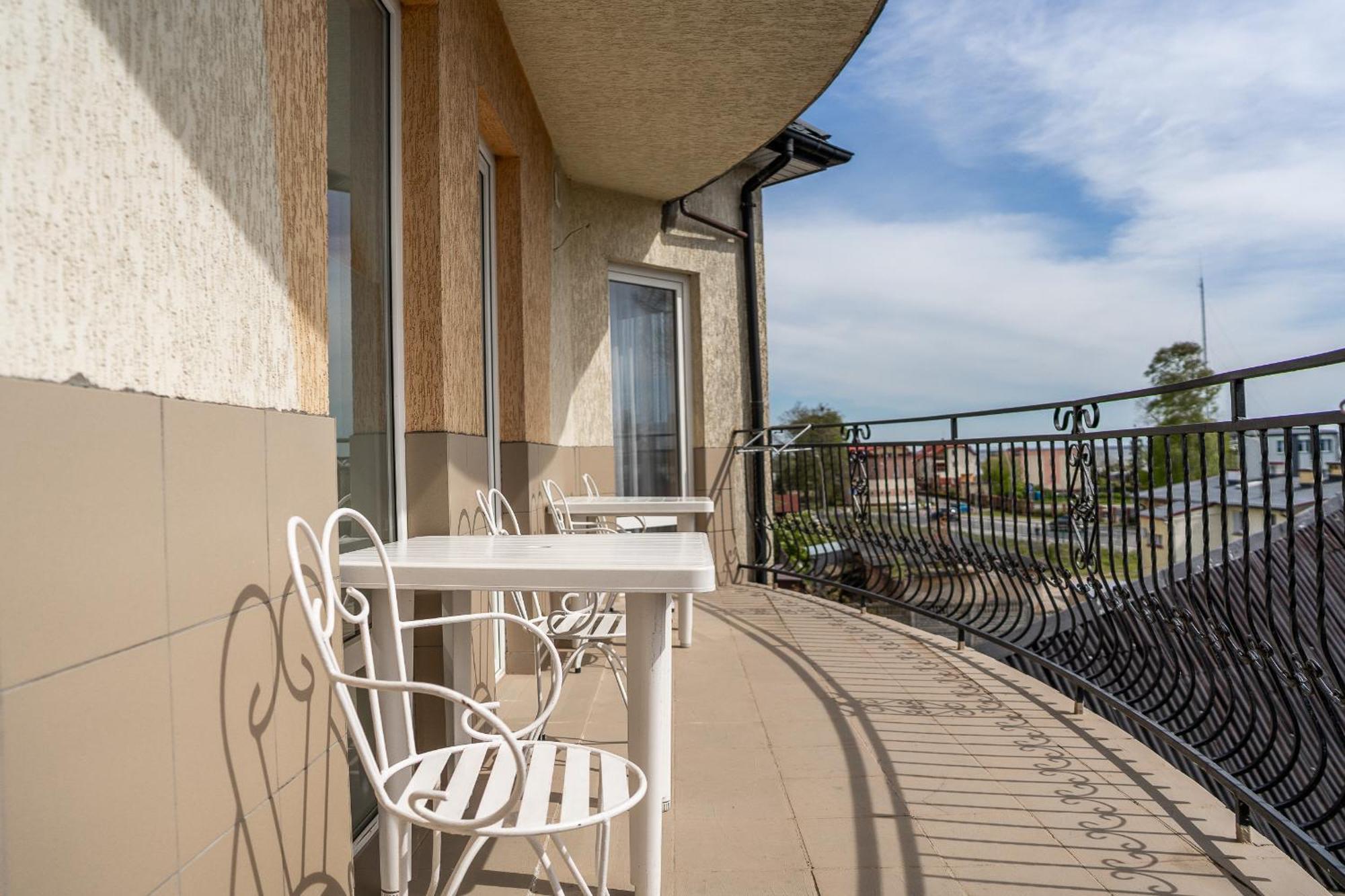 Max Apartamenty - Pokoje - Domki - Restauracja - Basen Mielno  Extérieur photo