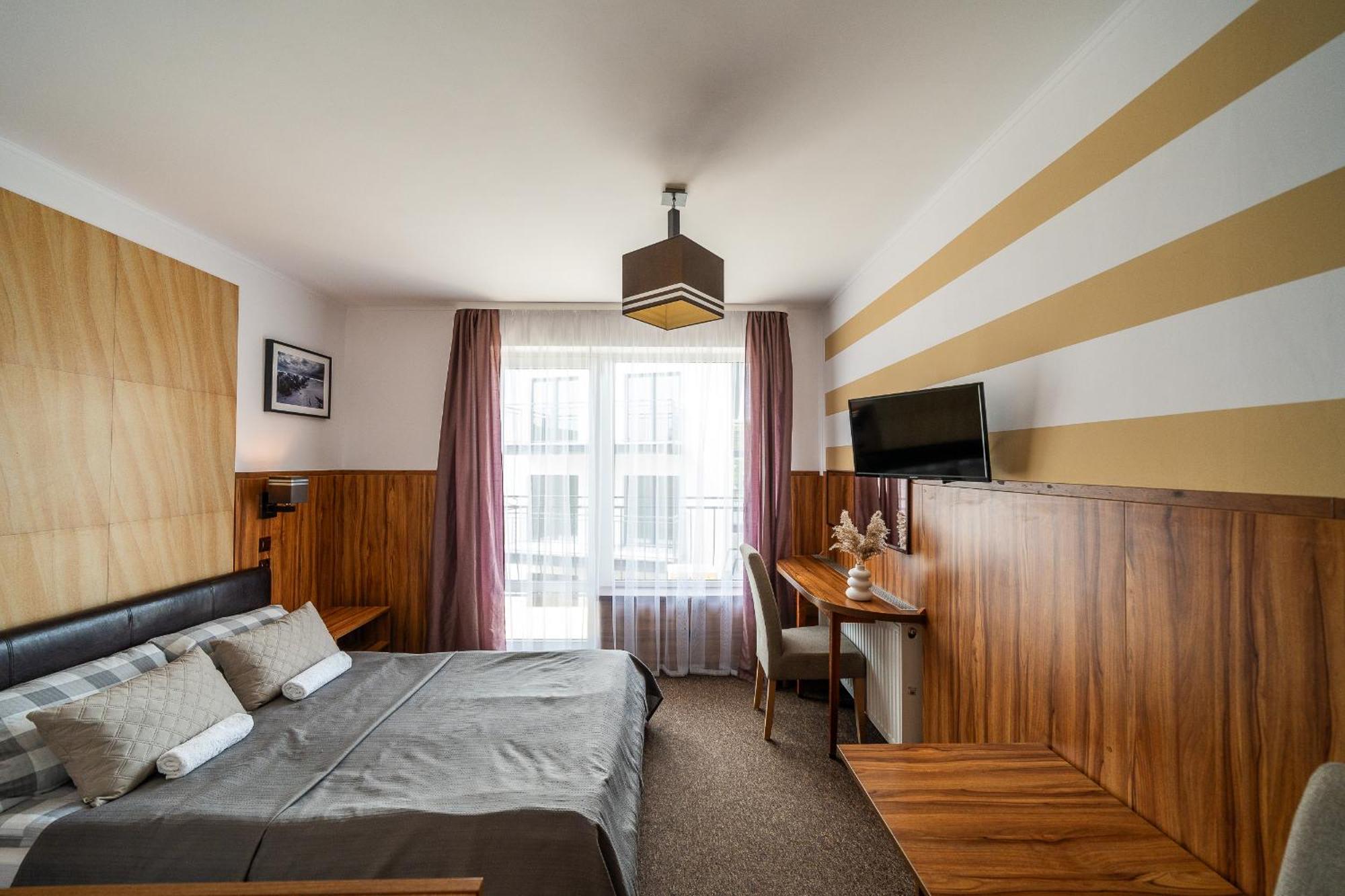 Max Apartamenty - Pokoje - Domki - Restauracja - Basen Mielno  Extérieur photo